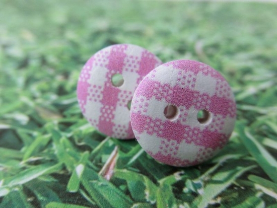 Holz Knopf Ohrstecker Karo Muster kariert rosa